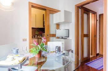 Porta Nuova Apartment Milano Esterno foto